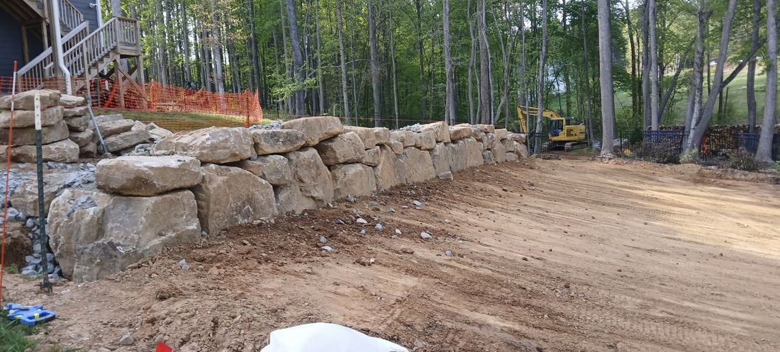 Long retaining wall on a new lot